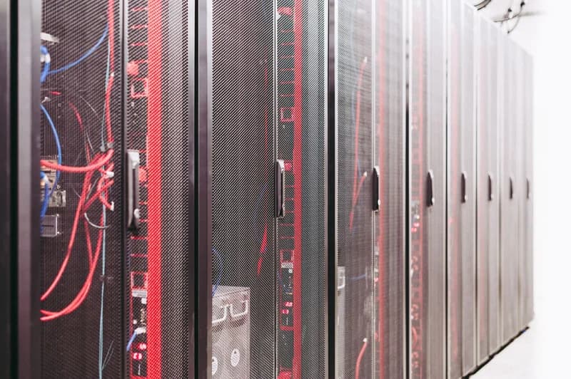Modern server facility representing the quantum infrastructure framework proposed by BTQ and TIDAL PWR